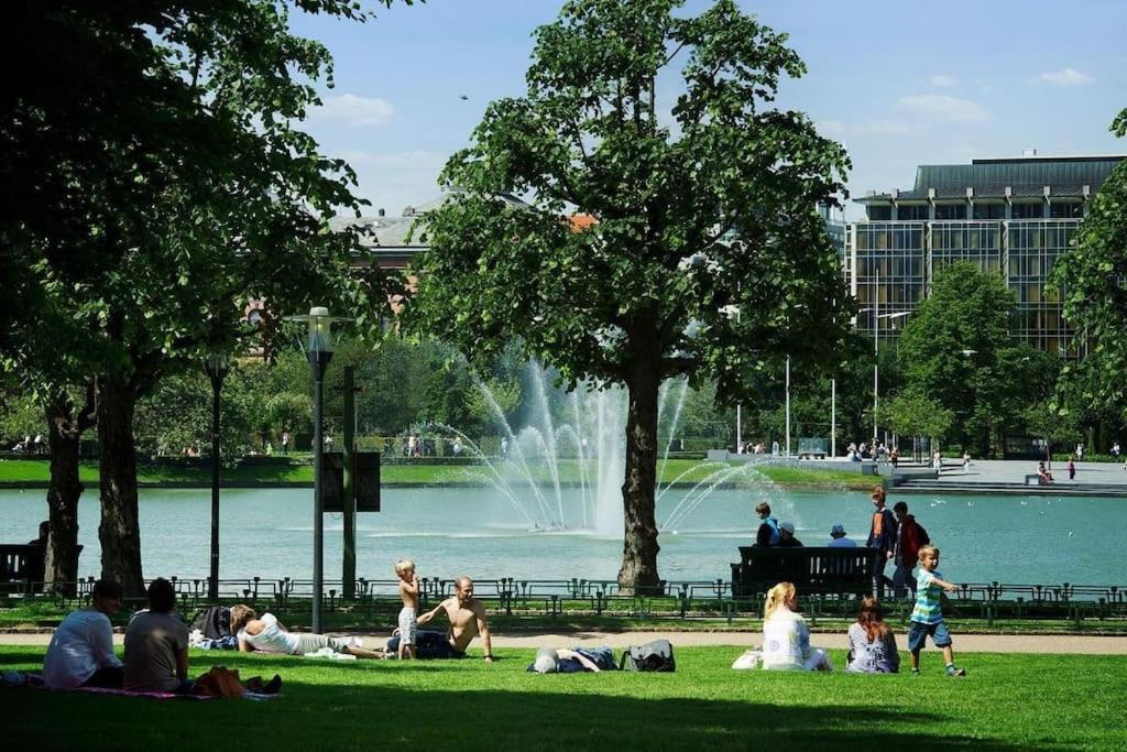 New! Modern City Apt: Central W/ Private Entrence Bergen Zewnętrze zdjęcie